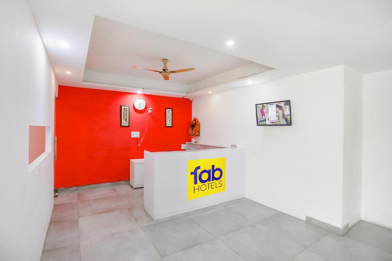 Fabhotel F9 Sector 19 Noida Exterior foto